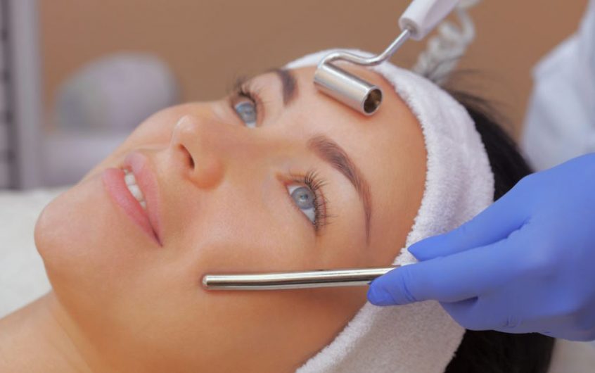 How Microcurrent Treatments Can Help You Achieve a Natural Facelift